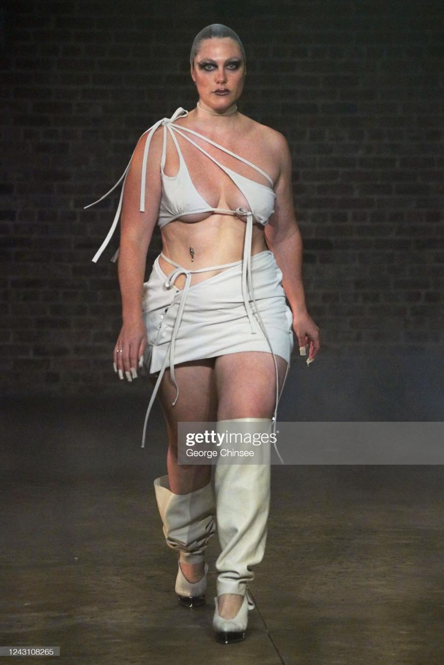 RUNWAY - ELENA VELEZ - NYFW SS23